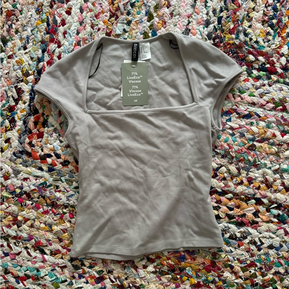 H&M Light Gray Short Sleeve Top